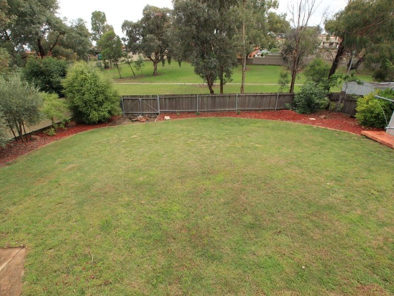 15 Ritchie Place, Queanbeyan NSW 2620