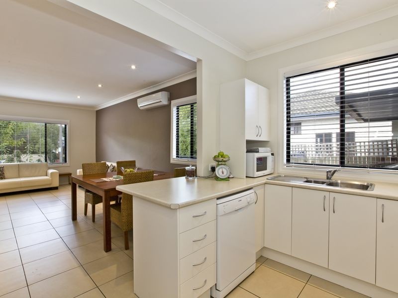 30 White Avenue, Queanbeyan NSW 2620