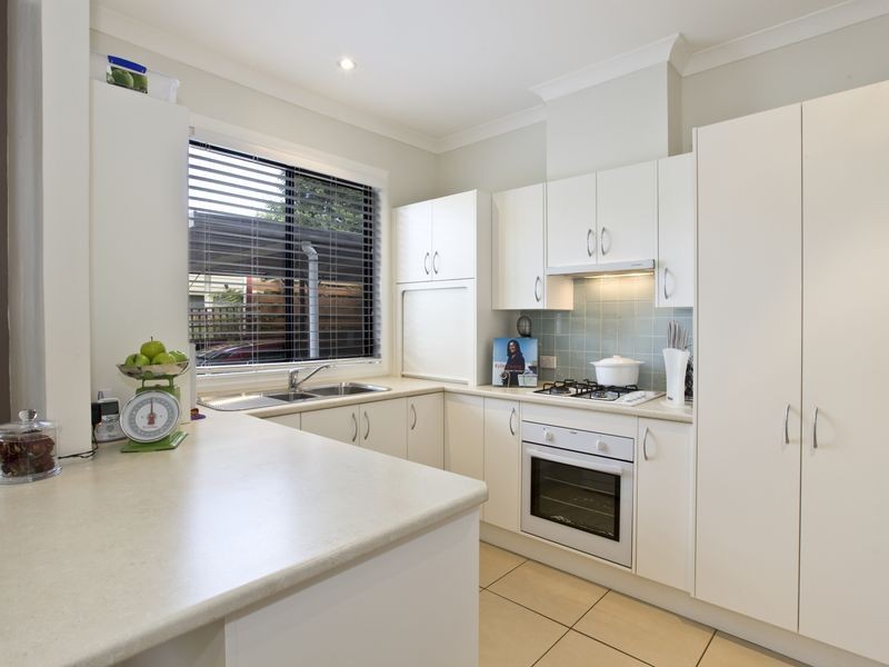 30 White Avenue, Queanbeyan NSW 2620