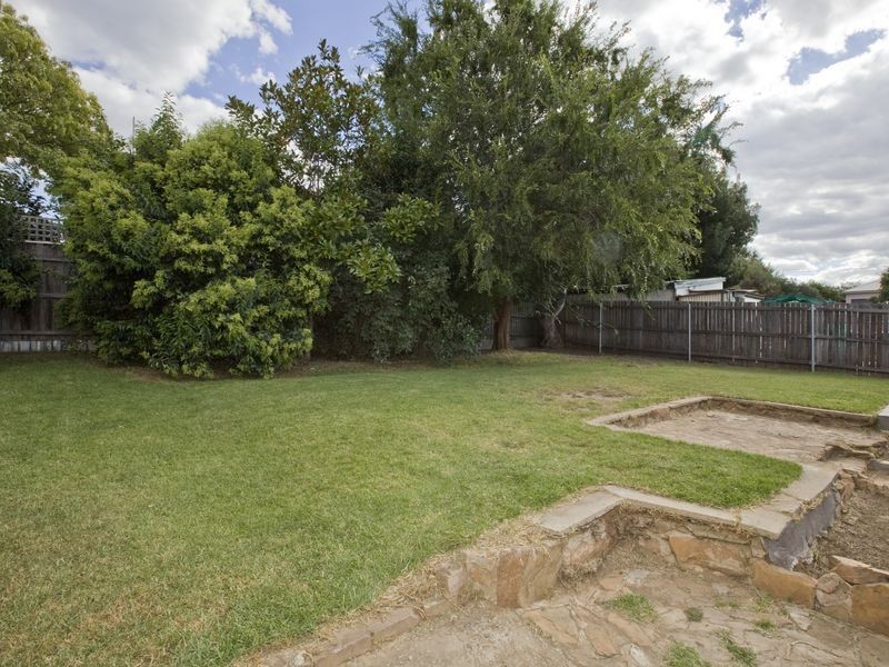 30 White Avenue, Queanbeyan NSW 2620