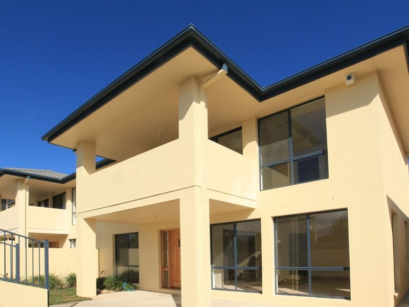 19 Nellie Hamilton Avenue, Gungahlin ACT 2912