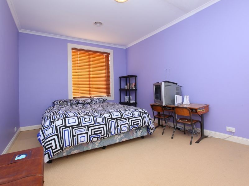 124 Namatjira Drive, Stirling ACT 2611