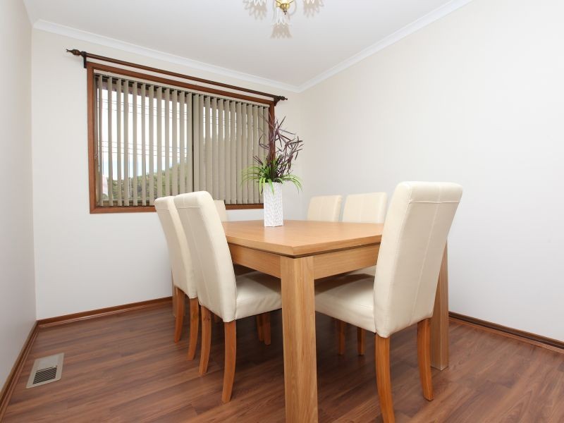 38 Pindari Crescent, Queanbeyan NSW 2620