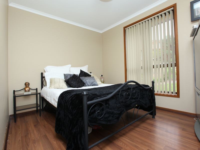 38 Pindari Crescent, Queanbeyan NSW 2620