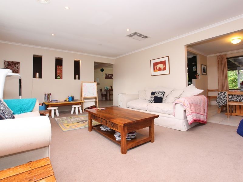 16 Conway Place, Gowrie ACT 2904