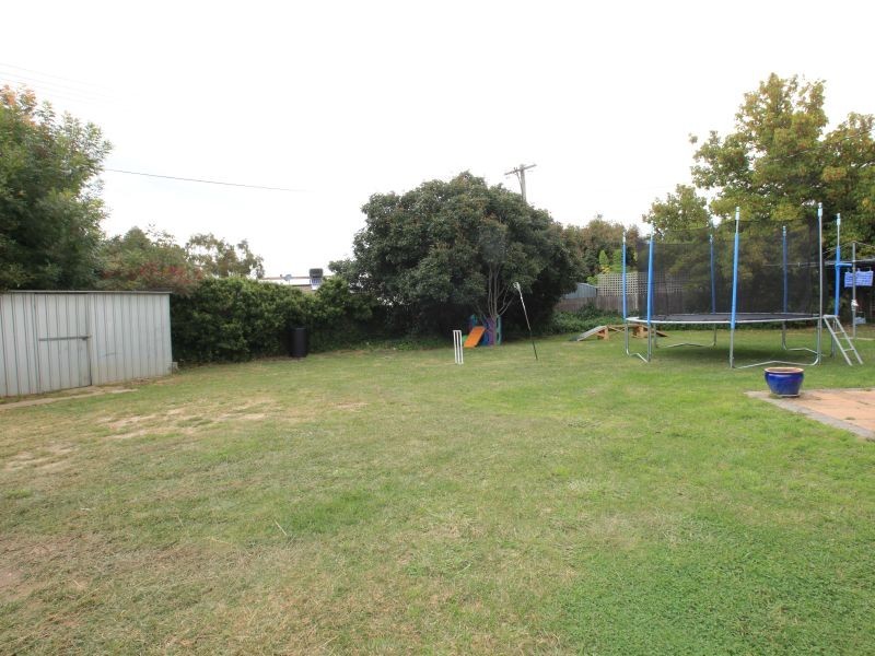 16 Conway Place, Gowrie ACT 2904