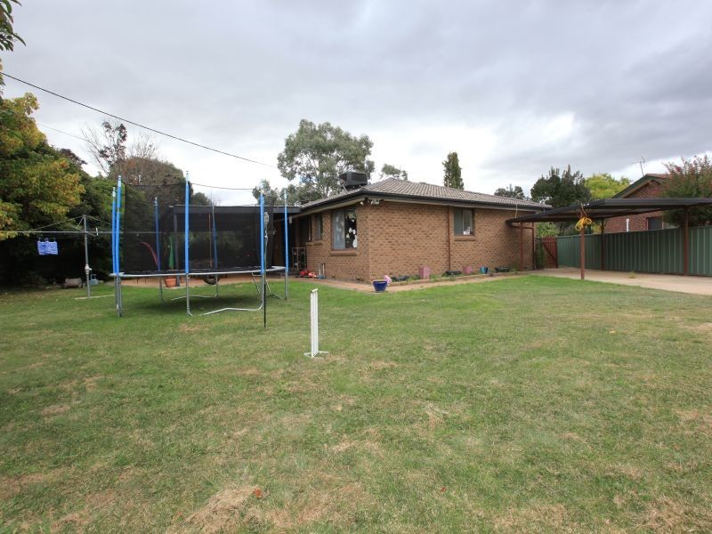 16 Conway Place, Gowrie ACT 2904