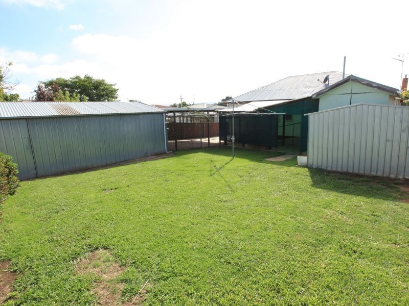 8 Downey Street, Queanbeyan NSW 2620