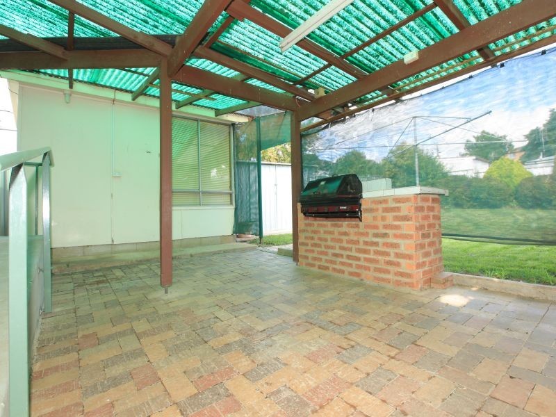 8 Downey Street, Queanbeyan NSW 2620