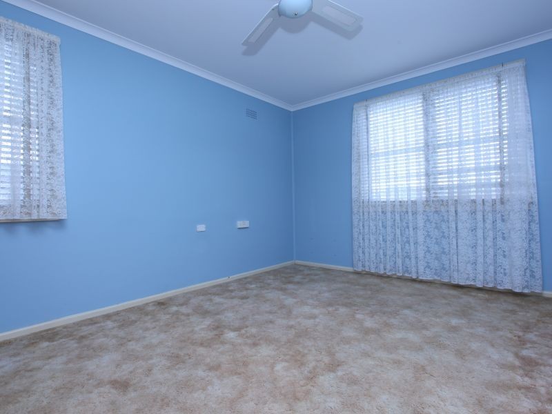 8 Downey Street, Queanbeyan NSW 2620