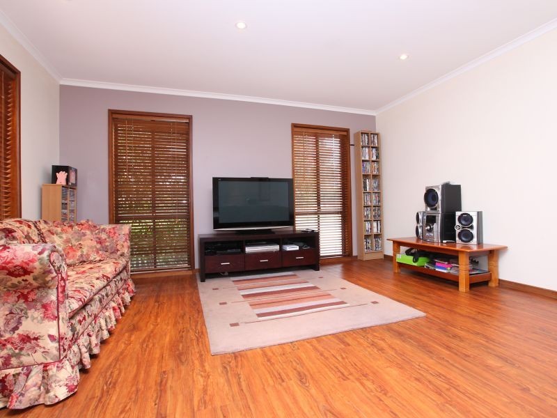 20 McKeahnie Street, Queanbeyan NSW 2620