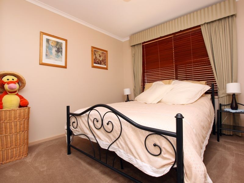 14 Sadlier Street, Gowrie ACT 2904