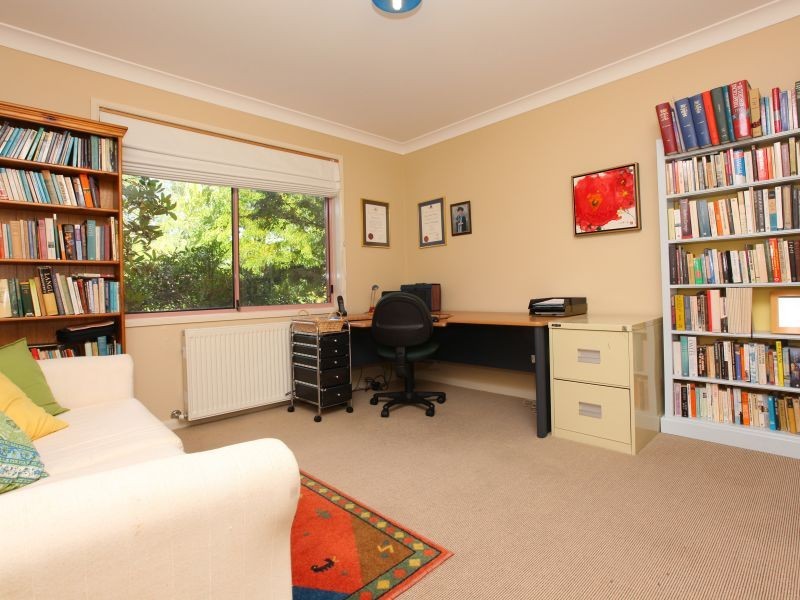 7 Decker Place, Fadden ACT 2904