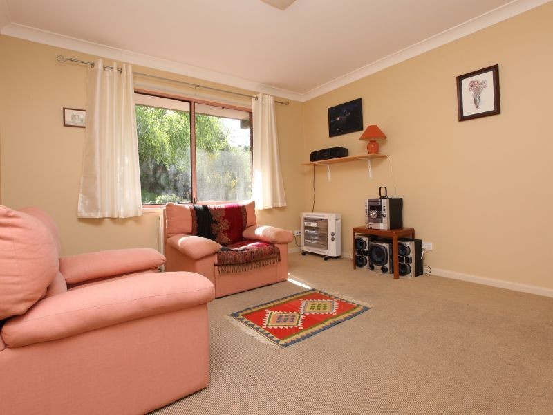 7 Decker Place, Fadden ACT 2904