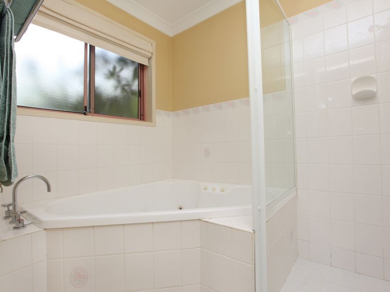 7 Decker Place, Fadden ACT 2904