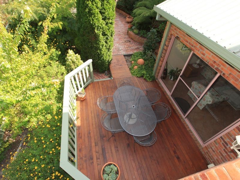 7 Decker Place, Fadden ACT 2904