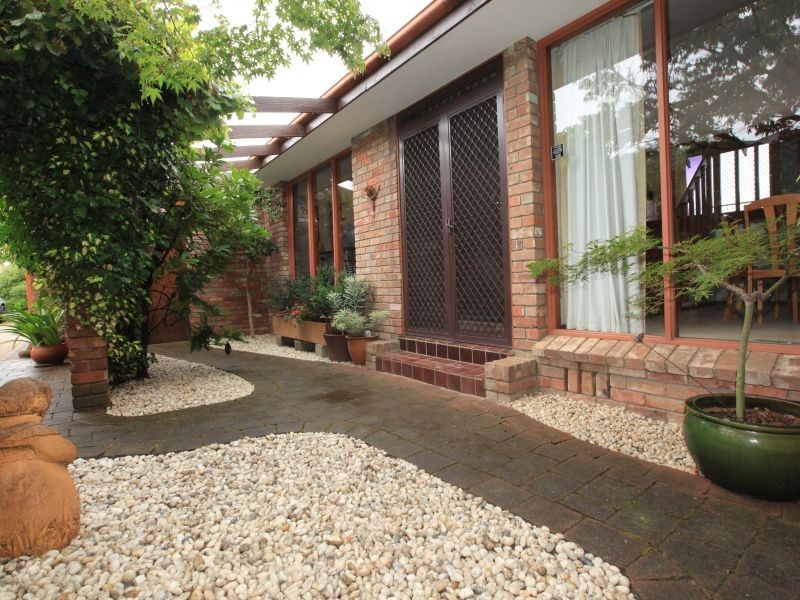 17 Custance Street, Farrer ACT 2607