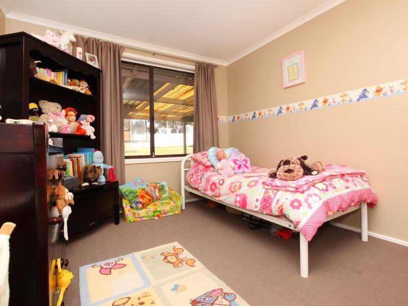 50 Morant Circuit, Kambah ACT 2902