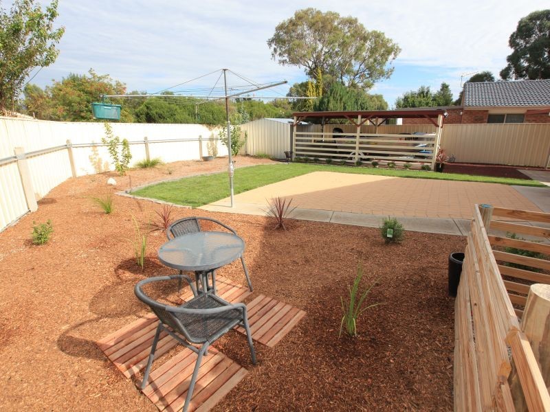 24 Fink Crescent, Calwell ACT 2905