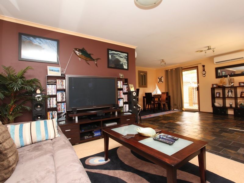 24 Fink Crescent, Calwell ACT 2905