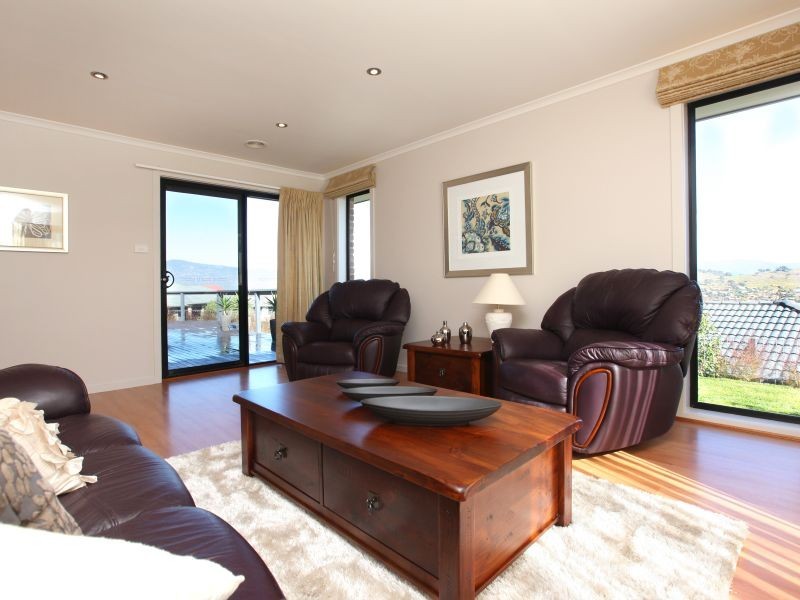 42 Galbraith Close, Banks ACT 2906