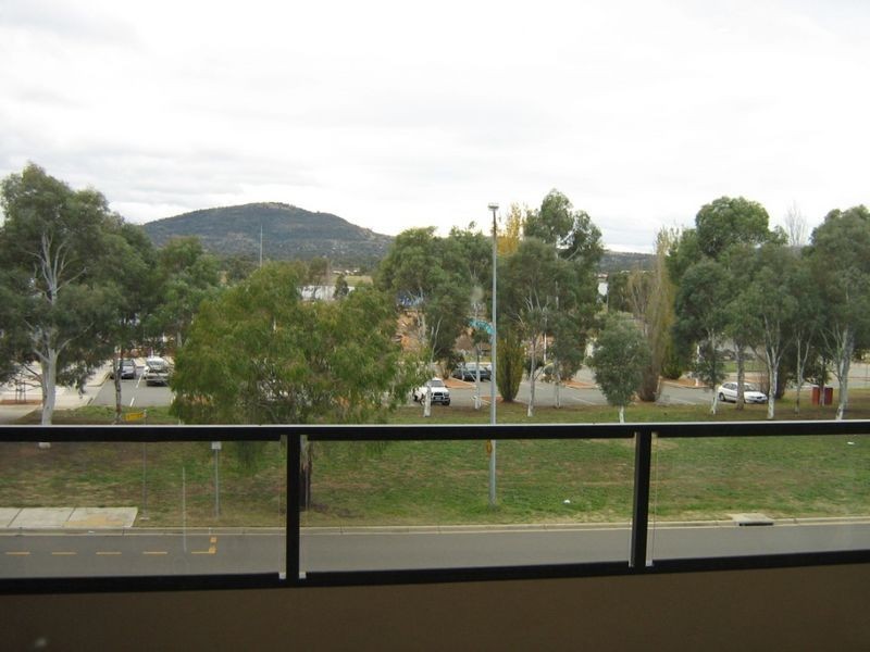 18/40 Eileen Good Street, Greenway ACT 2900