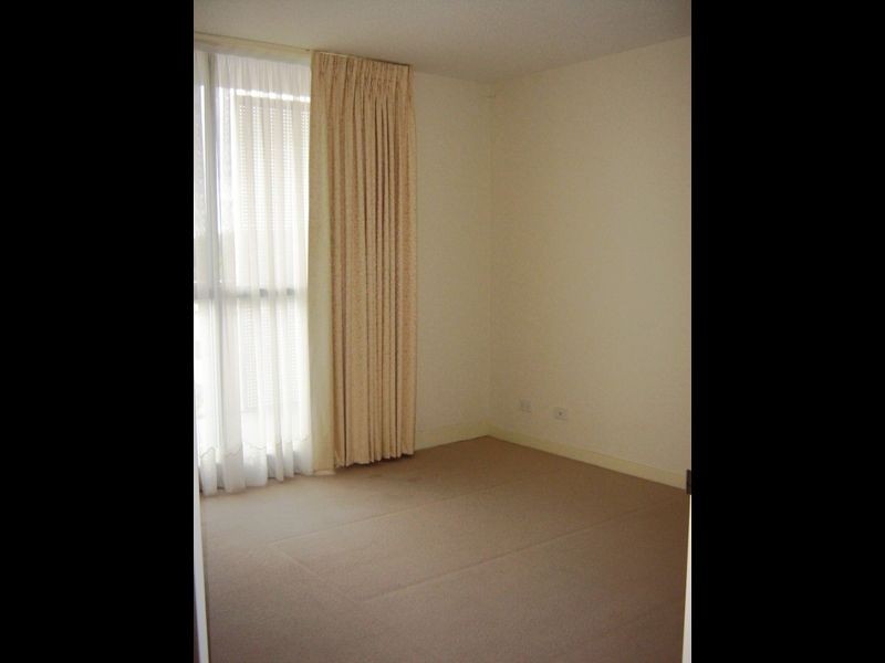 77/98 Corina Street “Sky Plaza”, Phillip ACT 2606
