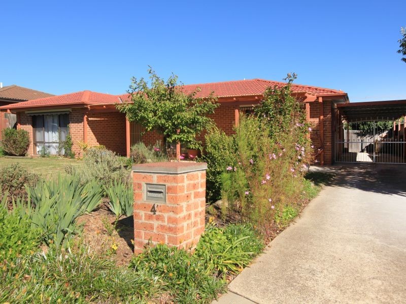 4 Tannabar Place, Isabella Plains ACT 2905
