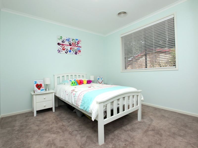 19 Ingram Street, Gowrie ACT 2904