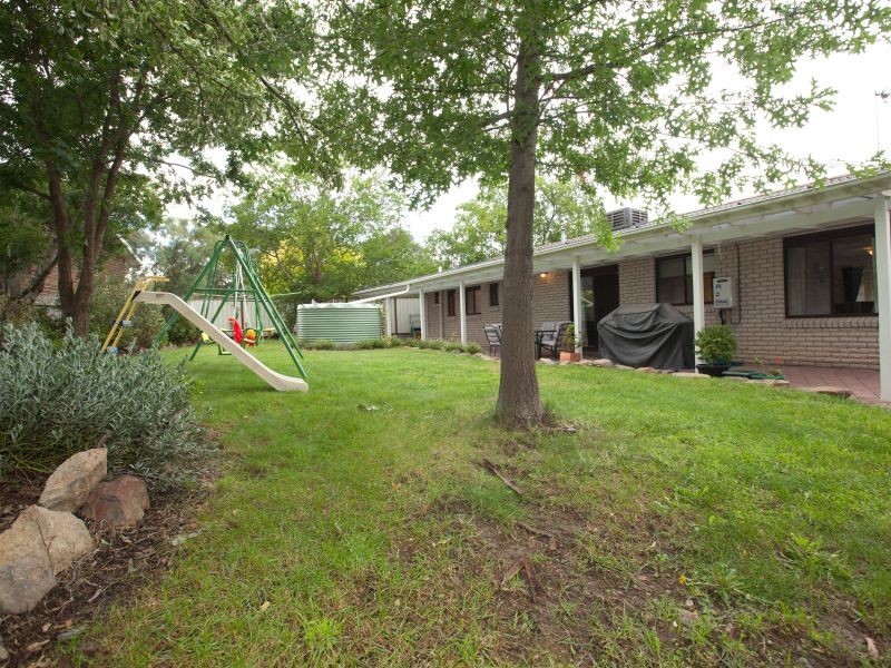 13 Deamer Crescent, Chisholm ACT 2905