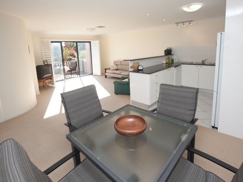 8/113 Mortimer Lewis Drive, Greenway ACT 2900