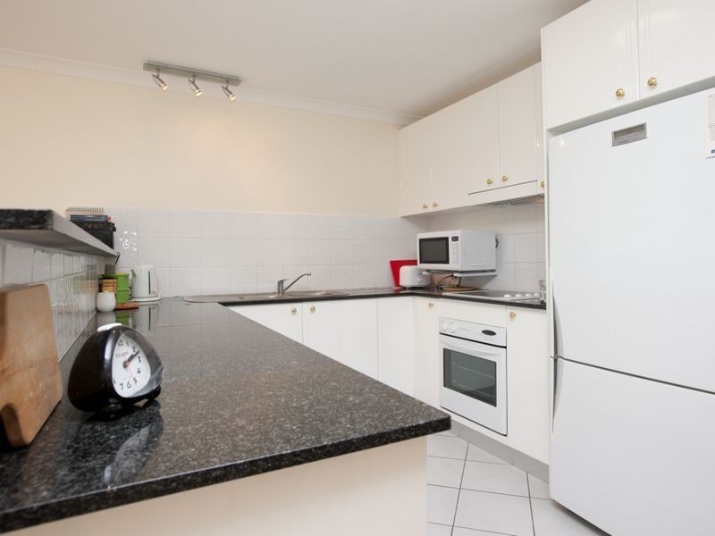 8/113 Mortimer Lewis Drive, Greenway ACT 2900