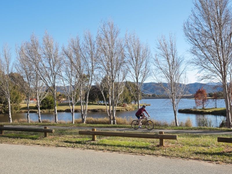 8/113 Mortimer Lewis Drive, Greenway ACT 2900