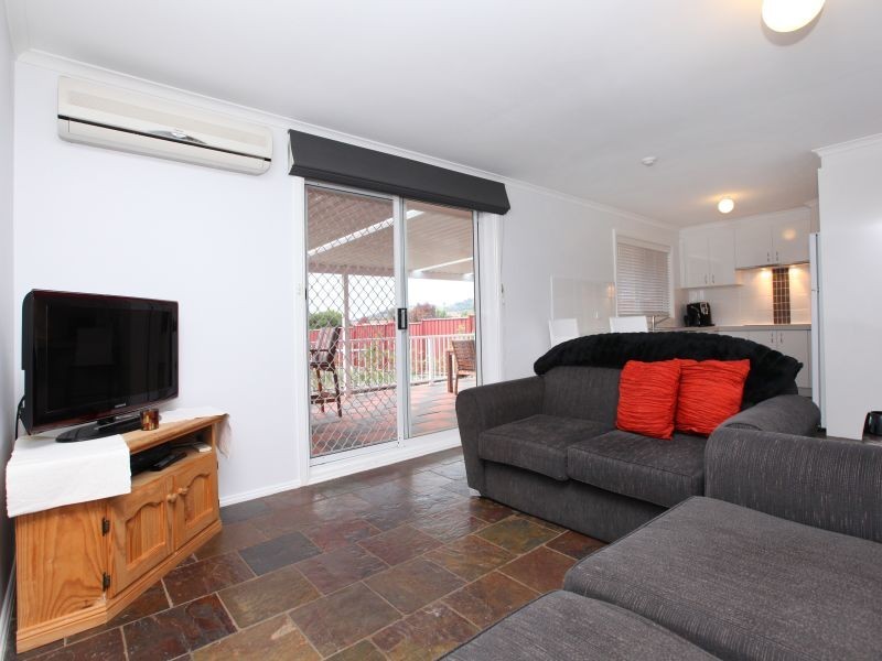 7 Ironbark Crescent, Banks ACT 2906