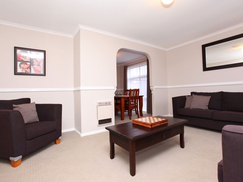 7 Ironbark Crescent, Banks ACT 2906