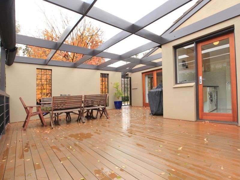 18 Payne Place, Fadden ACT 2904