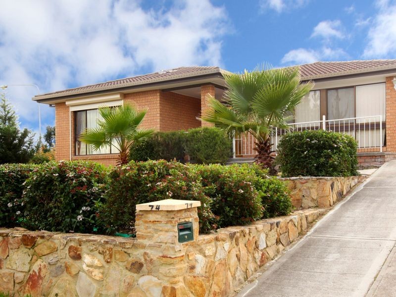 74 Couchman Crescent, Chisholm ACT 2905
