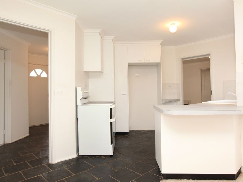 33 Ironbark Crescent, Banks ACT 2906