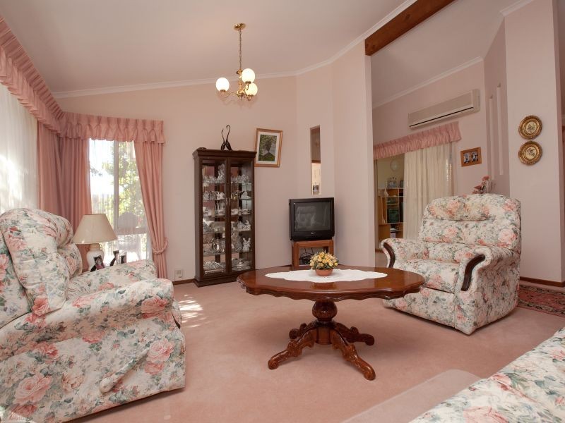 5 Myles Connell Crescent, Gordon ACT 2906