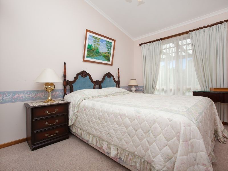 5 Myles Connell Crescent, Gordon ACT 2906