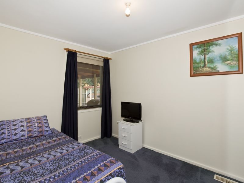 71 Livingston Avenue, Kambah ACT 2902