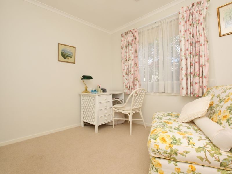 28 Rowntree Crescent, Isaacs ACT 2607