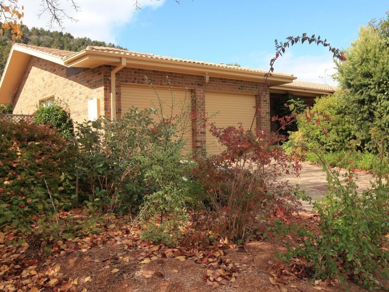 28 Rowntree Crescent, Isaacs ACT 2607