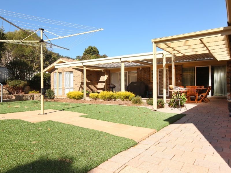 28 Rowntree Crescent, Isaacs ACT 2607