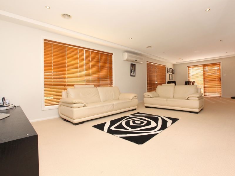 5/6 Kettlewell Crescent, Banks ACT 2906