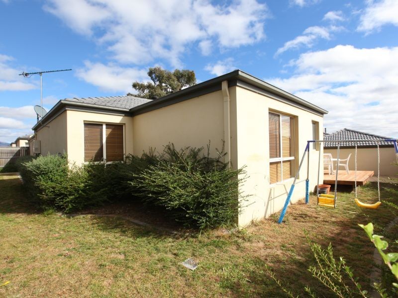 5/6 Kettlewell Crescent, Banks ACT 2906