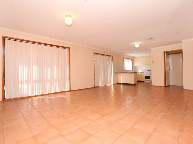 9 Marengo Place, Isabella Plains ACT 2905