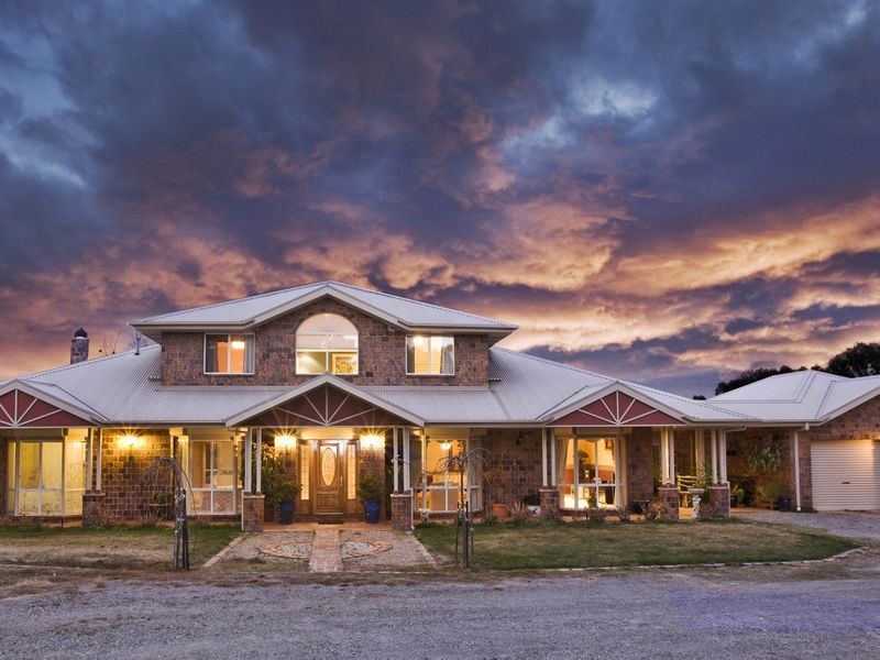 296 East Tallagandra Lane, Sutton NSW 2620
