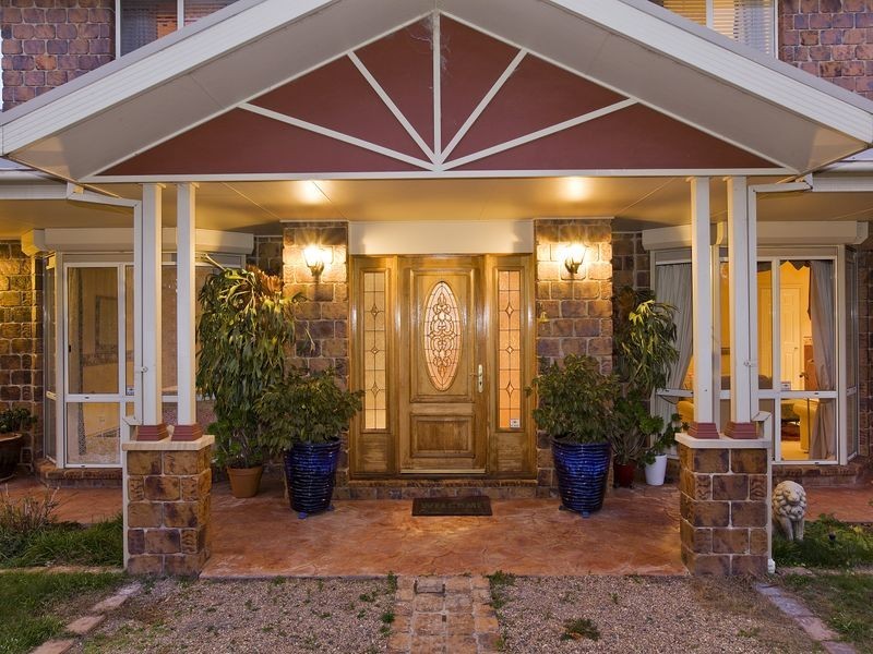 296 East Tallagandra Lane, Sutton NSW 2620