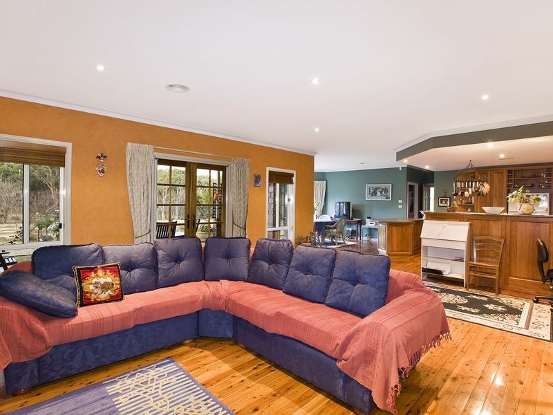 296 East Tallagandra Lane, Sutton NSW 2620